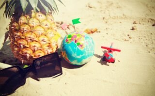 Waarom je peuter in de zomervakantie sneller overprikkeld raakt